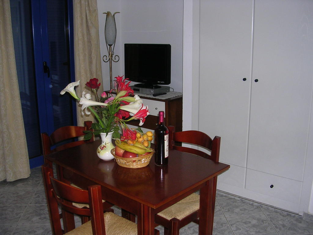 Stefanos Apartments Agia Fotia  Rum bild